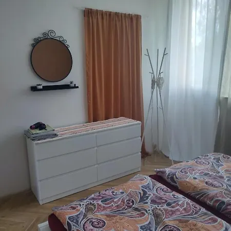 Flat Lesna Apartment